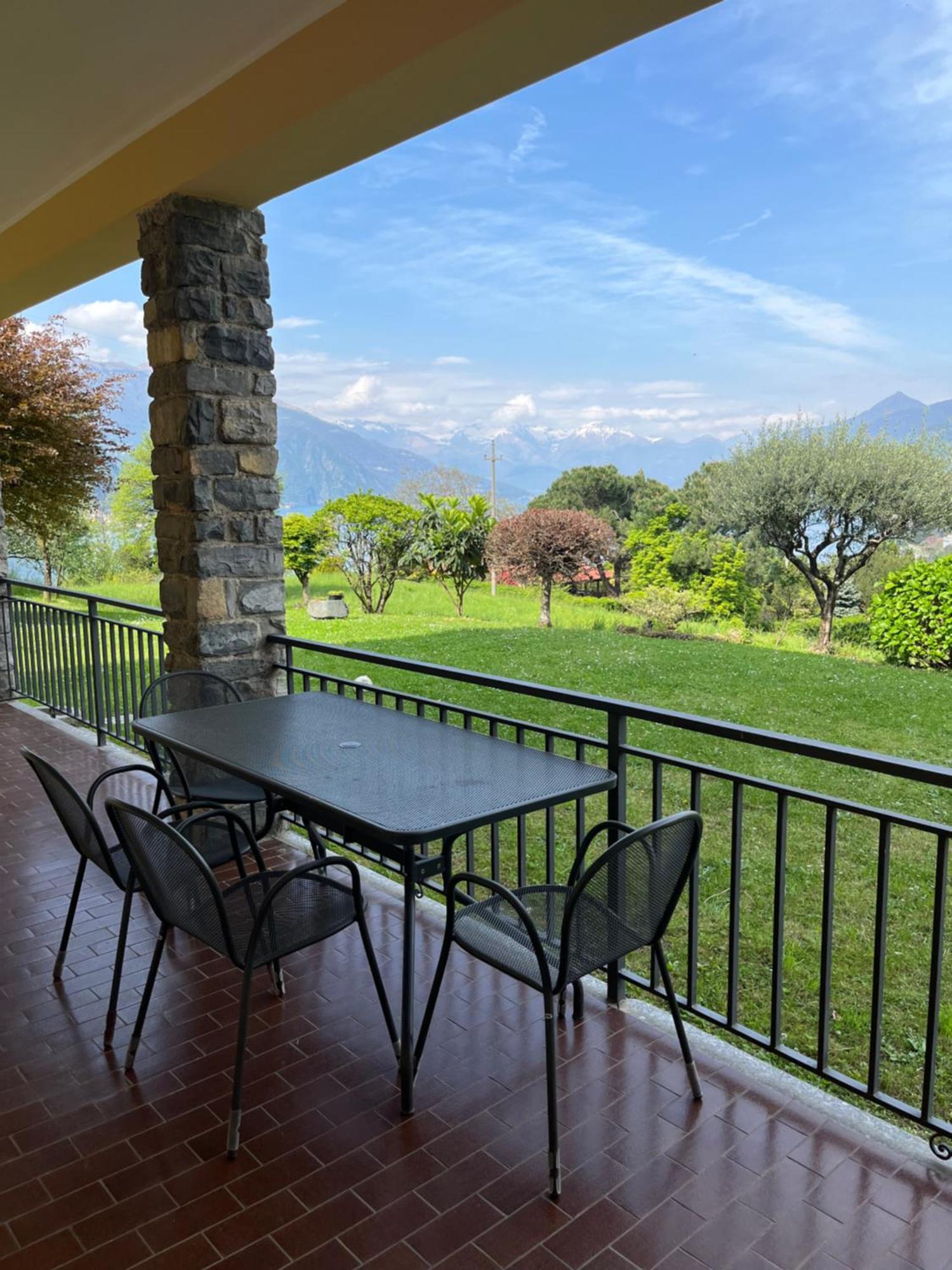Casa Del Faggio Rosso Lägenhet Bellagio Exteriör bild